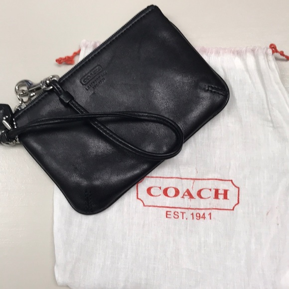 Handbags - Coach Leather Wristlet